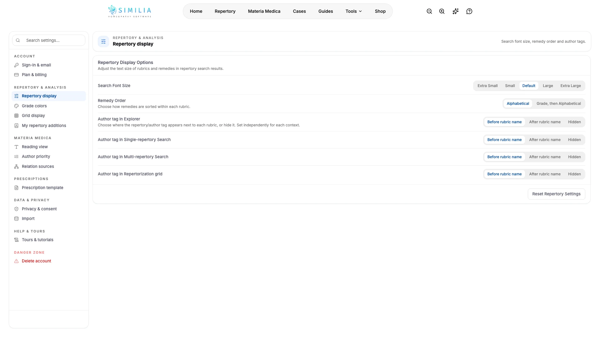 Configuración de visualización del repertorio con controles de tamaño de texto, orden de remedios y etiquetas de autor